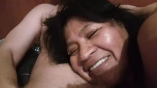 Desi Bibi mendapat anal kasar dari menantu-payudara besar nenek bercinta
