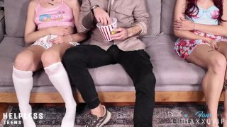 Anak tiri remaja nakal mendapat jari kacau keras oleh tiri anak tiri sementara jam tangan saudara tiri