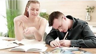 Brattysis ivi menggoda stepbro, apakah payudaraku cukup panas untukmu sekarangkdm0