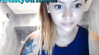 Gadis Webcam Menakjubkan Membawa Mandi Penuh