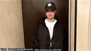 Meniduri gadis pizza. Dia tidak bisa menahan proposalyfxvnn saya