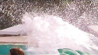 Penelope Cross akan kacau oleh pria kulit hitam di posisi yang berbedaxhmq