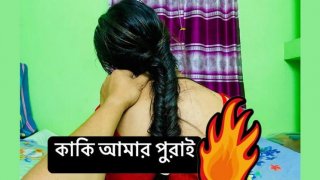 Desi Bibi Riya Chowdhury mendapatkan vaginanya yang berair dimakan dan creampied - seks India yang panas buatan sendiri