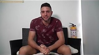 Anal pertama kali yang luar biasa dengan remaja Kuba 18yo