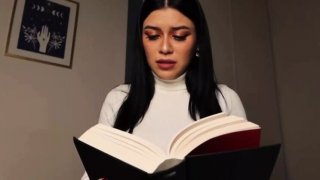 Hot Latina Step-Mommy Shearieluna meniduri dirinya dengan dildo dalam 4K